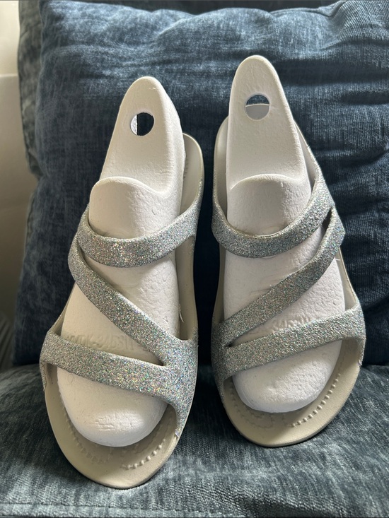CROCS Shoes - Crocs Sparkle Crisscross Women’s Sandals - Silver Glitter